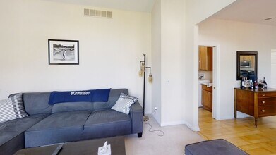 3874 Mill Pond Ln in Ann Arbor, MI - Building Photo - Building Photo