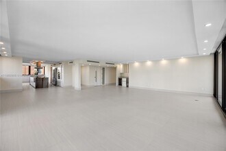 700 Coral Wy in Coral Gables, FL - Building Photo - Building Photo