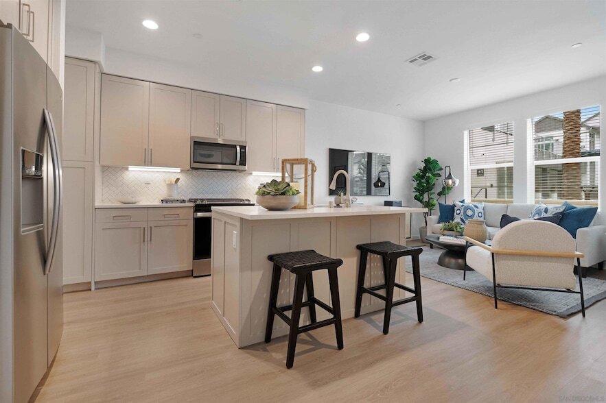 2010 Avenida Senna in Chula Vista, CA - Building Photo