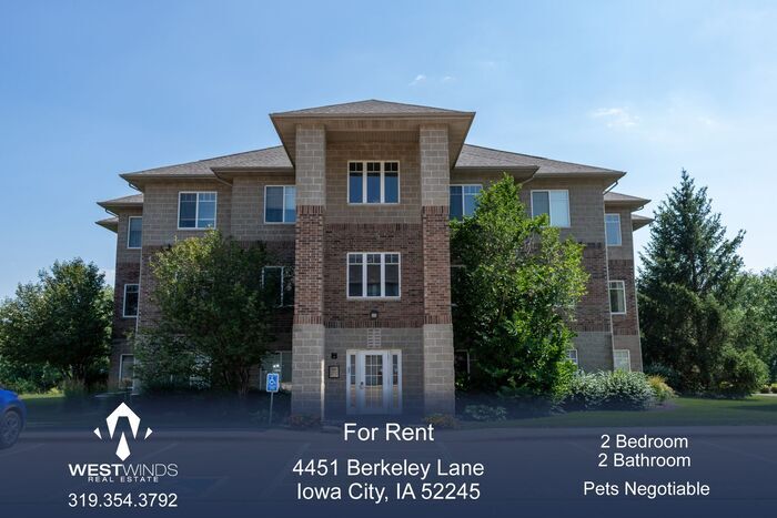 4451 Berkeley Ln in Iowa City, IA - Building Photo