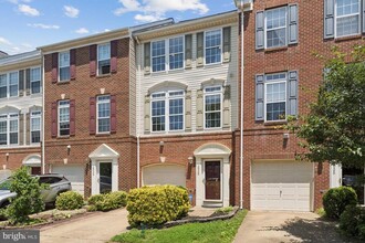 2928 Huntington Grove Square in Alexandria, VA - Building Photo - Building Photo