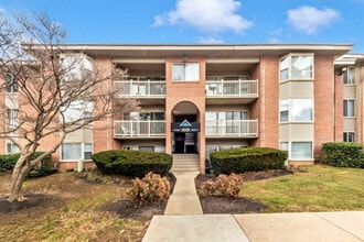 Arden Pointe Apartments in Laurel, MD - Foto de edificio - Building Photo