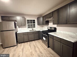 138 Edwards Dr in Gloucester City, NJ - Building Photo - Building Photo