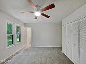709 Wendy Way in Durham, NC - Foto de edificio - Building Photo
