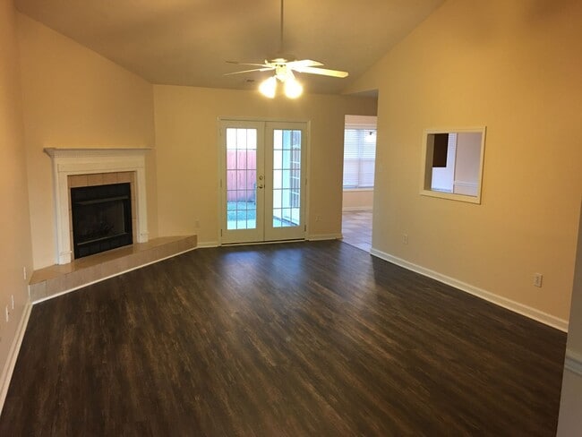 6350 Jacobs Creek Cir in Fayetteville, NC - Building Photo - Building Photo