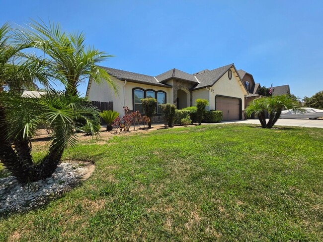 property at 2258 N Sallee Ct