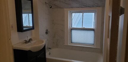 17 Princeton St, Unit 3 in Medford, MA - Building Photo - Building Photo