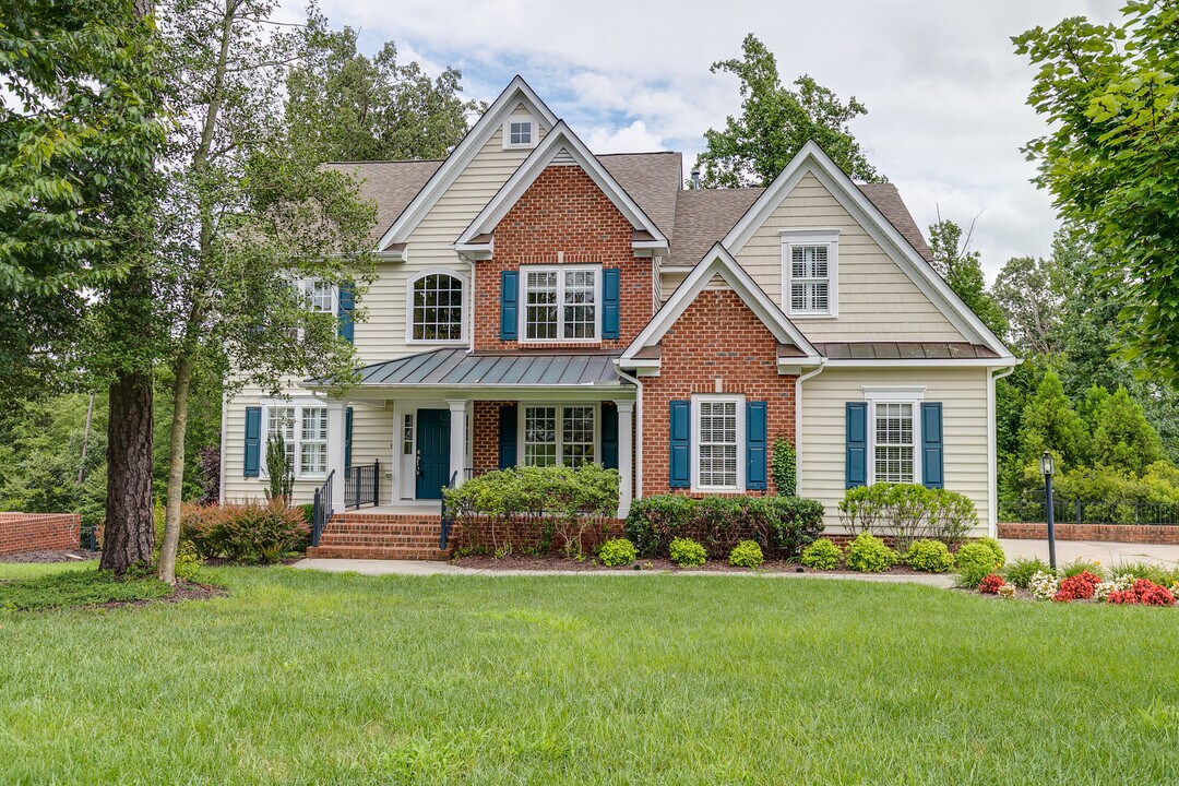7667 Patriots Landing Pl in Quinton, VA - Building Photo