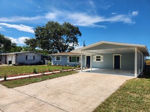 1345 Lester Ct in Merritt Island, FL - Building Photo - Building Photo