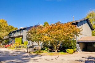 Wiltshire Village in Burnaby, BC - Building Photo