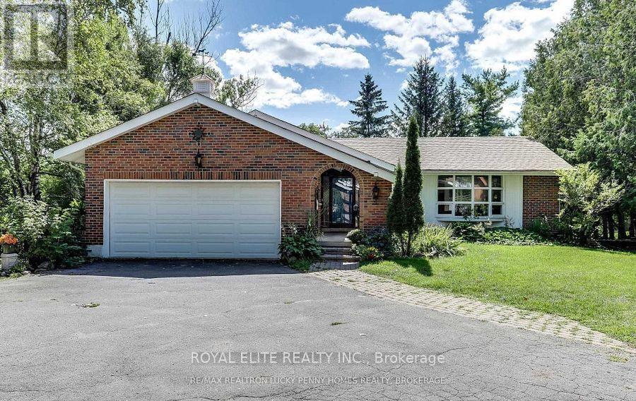 21 Ovida Blvd in Markham, ON - Building Photo