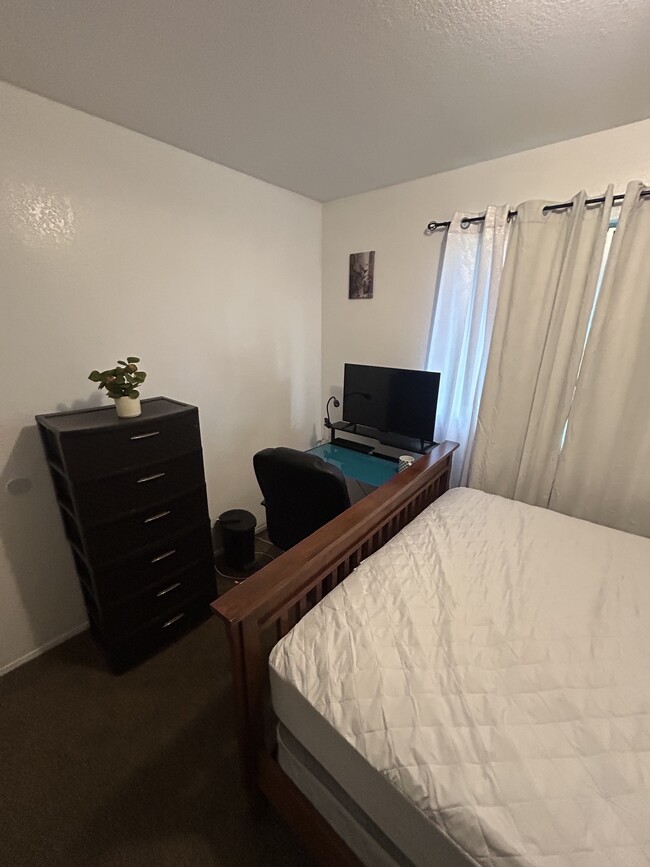 1223 Helix St in Spring Valley, CA - Building Photo - Building Photo