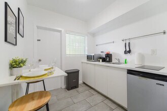 515 NE 82nd St in Miami, FL - Building Photo - Building Photo