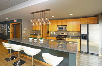 Corcoran Lofts in Milwaukee, WI - Building Photo - Interior Photo