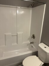 559 Woodlawn Ave NW in Atlanta, GA - Building Photo - Building Photo