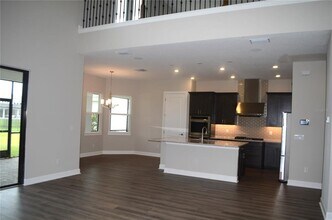 34109 Tributary Ct in Wesley Chapel, FL - Foto de edificio - Building Photo