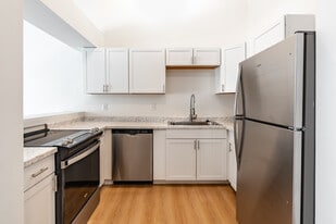 Roxford Village in Pataskala, OH - Building Photo