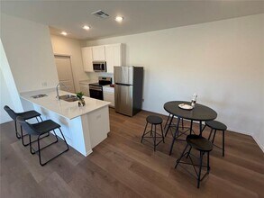 12213 Aaran Way in Yukon, OK - Building Photo - Building Photo