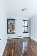 124 Ridge St in New York, NY - Building Photo - Building Photo