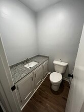 4802 Easy St in Tallahassee, FL - Foto de edificio - Building Photo