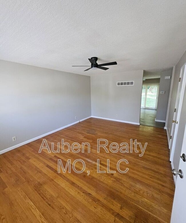 property at 1206-1208 N Cottage Ave