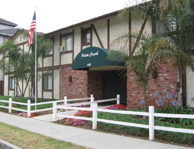 Santorini Apartments in Gardena, CA - Building Photo