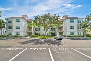 23660 Walden Center Dr in Estero, FL - Building Photo