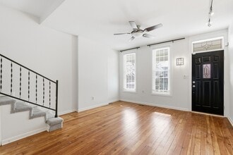 2812 Clifton Ave in Baltimore, MD - Building Photo - Building Photo