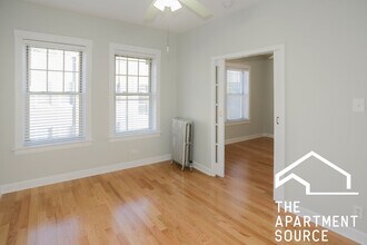 1932 W Winona St, Unit 3A in Chicago, IL - Building Photo - Building Photo