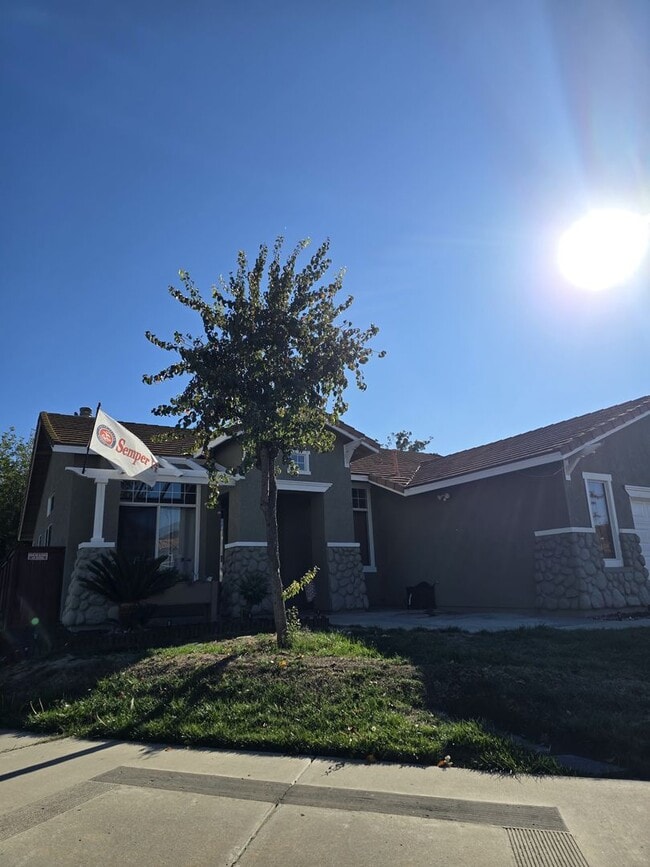 5097 Avocado Vista Ln in Fallbrook, CA - Building Photo - Building Photo