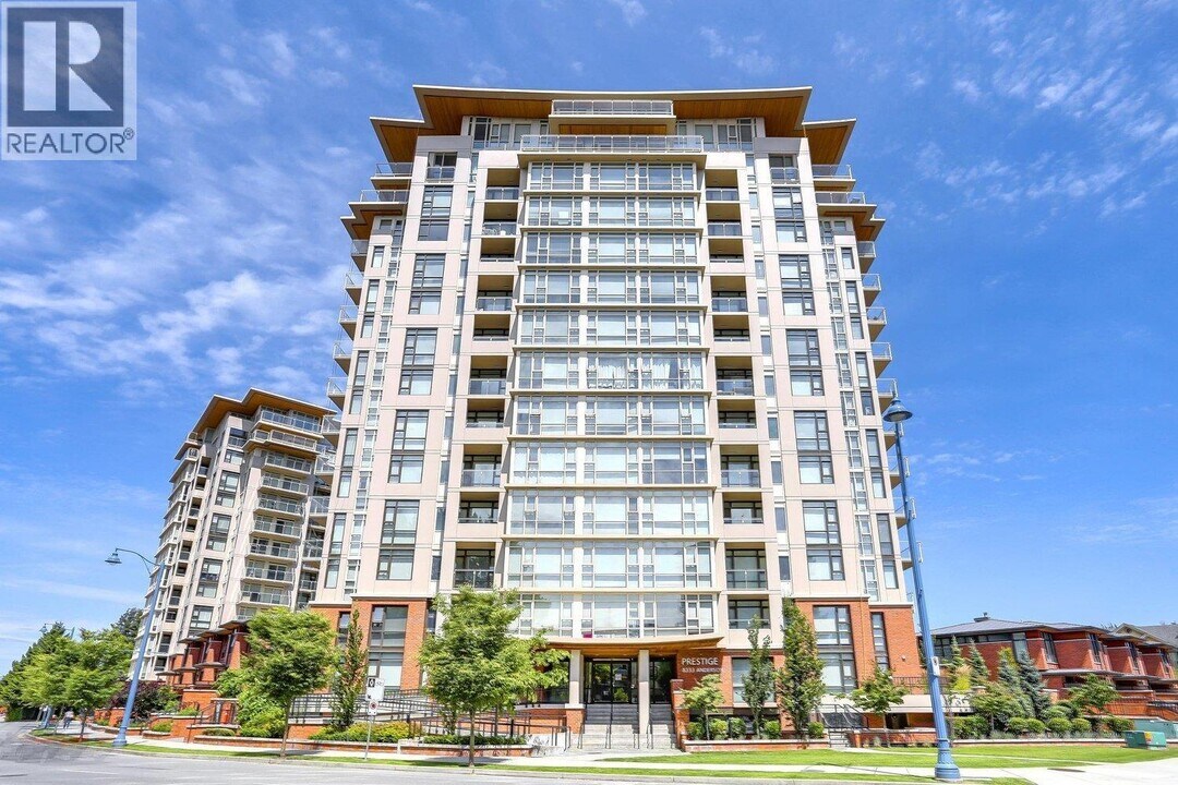 6888 Cooney Rd. in Richmond, BC - Building Photo