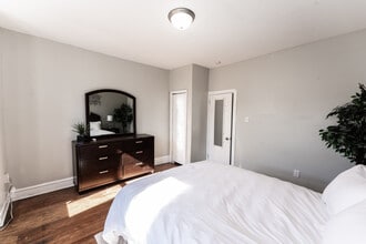 3252 N Newkirk St, Unit Front Bedroom in Philadelphia, PA - Building Photo - Building Photo