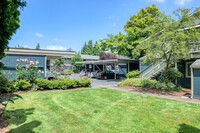 Centennial Apartments in Springfield, OR - Building Photo - Building Photo