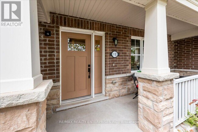 3002 Preserve Dr in Oakville, ON - Building Photo - Building Photo