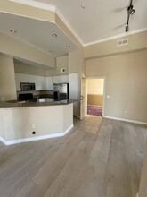 4165 Executive Dr, Unit F401 in La Jolla, CA - Building Photo - Building Photo