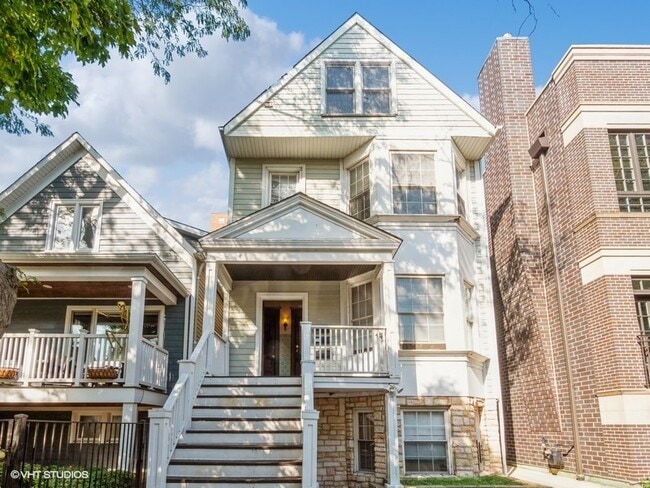 property at 1308 W Byron St