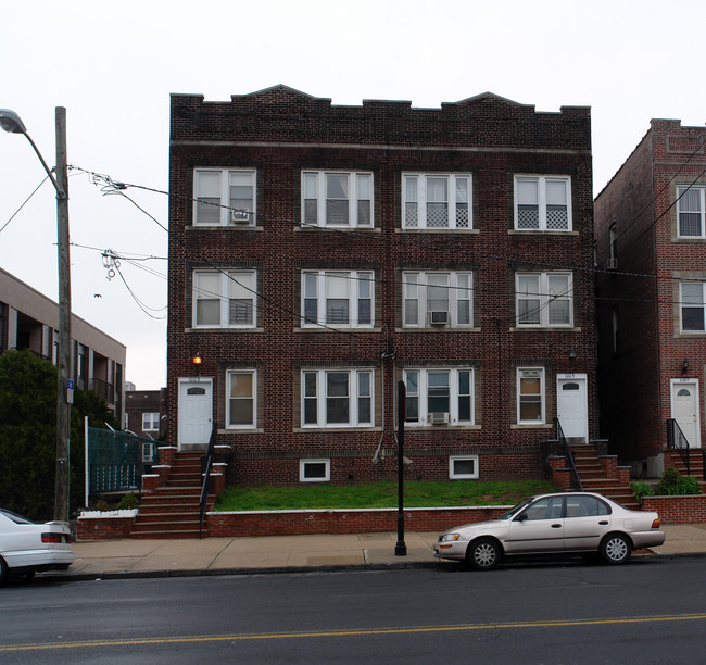 1003 Ave C Apartments in Bayonne, NJ - Building Photo - Building Photo