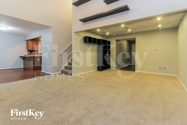 3786 White Cliff Way in Whitestown, IN - Building Photo - Building Photo