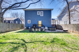 1007 Dew St in Nashville, TN - Building Photo - Building Photo