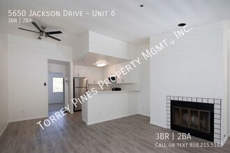 5650 Jackson Dr in La Mesa, CA - Building Photo - Building Photo