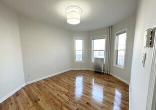 151 E Cottage St in Boston, MA - Building Photo - Building Photo