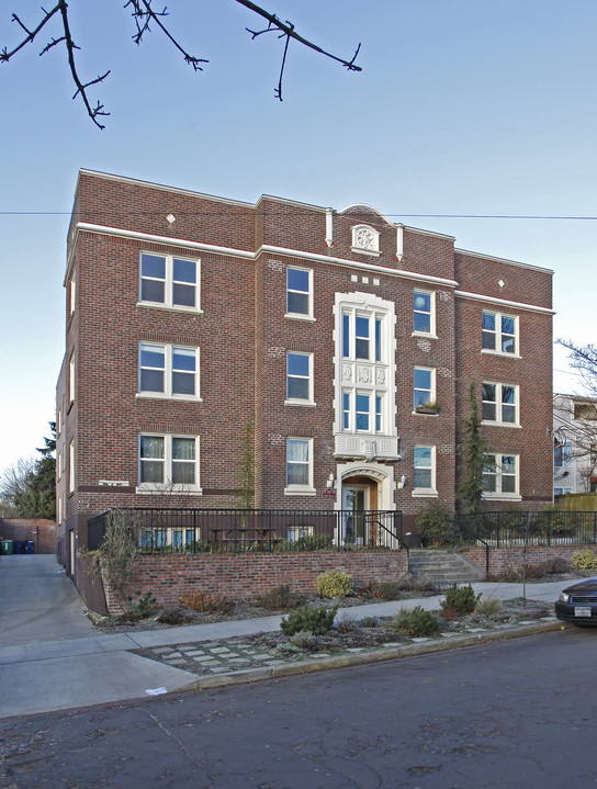 New Garfield Apartments in Seattle, WA - Foto de edificio