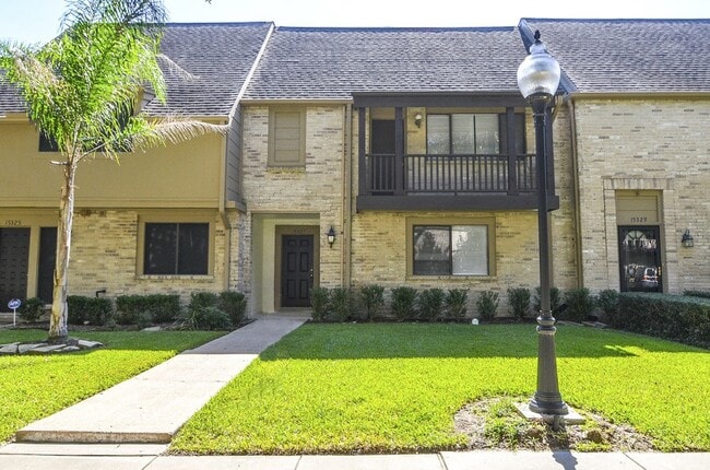 15327 Falmouth Ave in Houston, TX - Building Photo - Building Photo