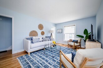 511 Donna Dr in St. Joseph, MI - Building Photo - Building Photo