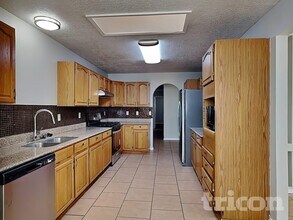 3076 Cascades Trail SE in Rio Rancho, NM - Foto de edificio - Building Photo