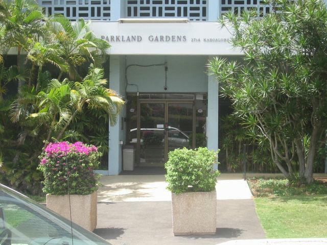 2714 Kahoaloha Ln in Honolulu, HI - Building Photo