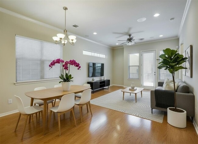 property at 1115 Kinney Ave