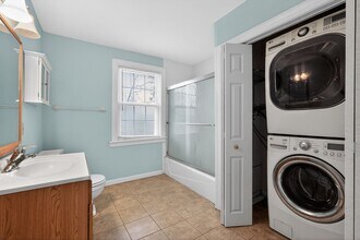 8 E Marthart Ave, Unit B in Havertown, PA - Building Photo - Building Photo