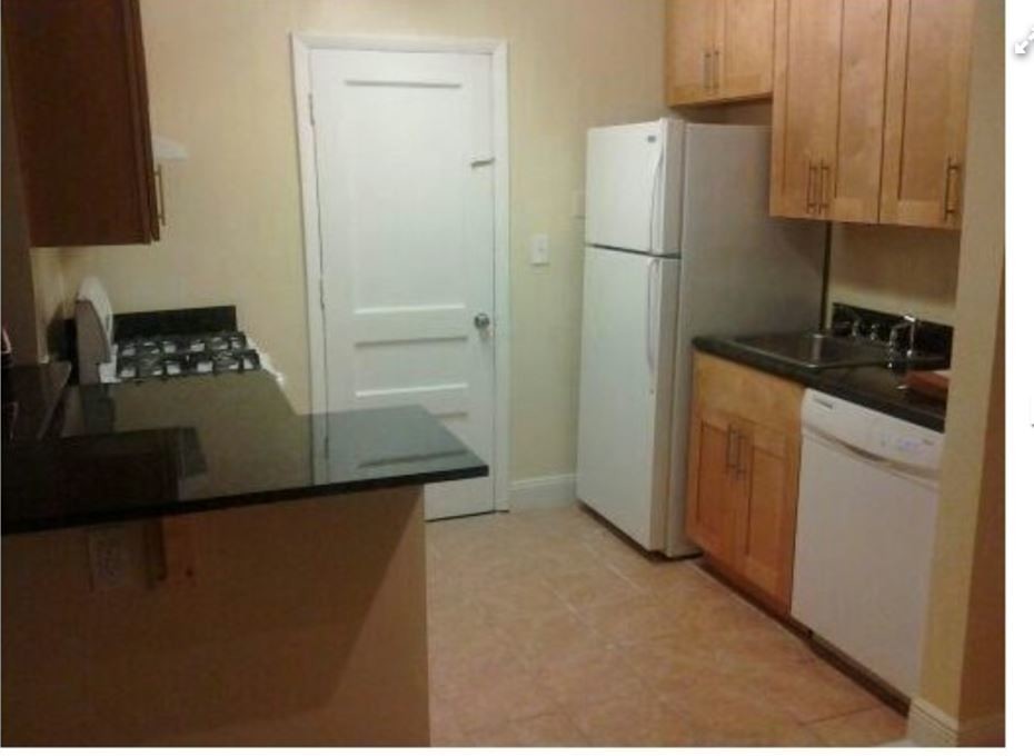2185 NE 169th St in North Miami Beach, FL - Building Photo