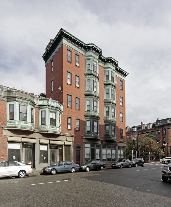 535 Shawmut Ave in Boston, MA - Foto de edificio - Building Photo